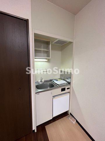 キッチン　コンパクトなキッチンで掃除もラクラク