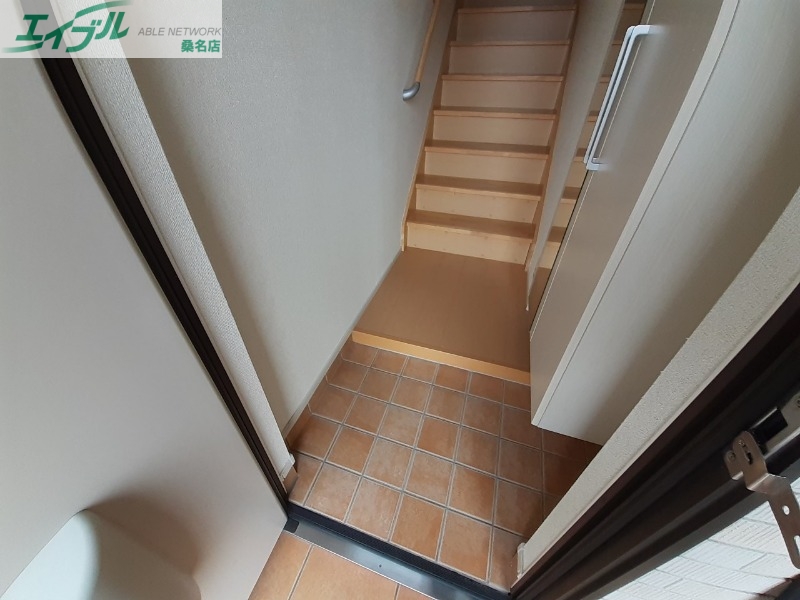 玄関　同型タイプ写真