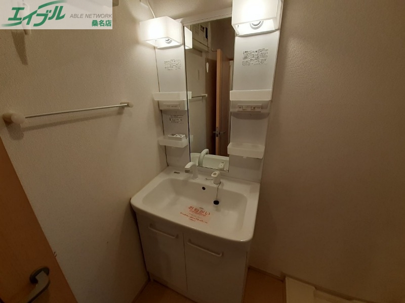 洗面設備　同型タイプ写真