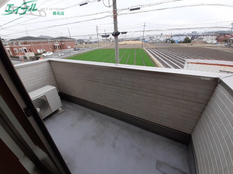 バルコニー　同型タイプ写真