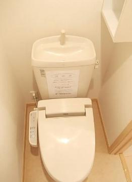 トイレ　シャワー付トイレ