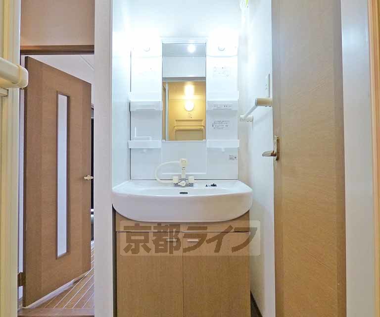 洗面設備　洗面台です