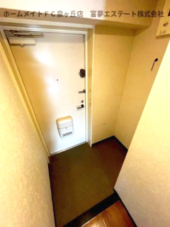 玄関　※イメージ　反転タイプのお部屋の写真