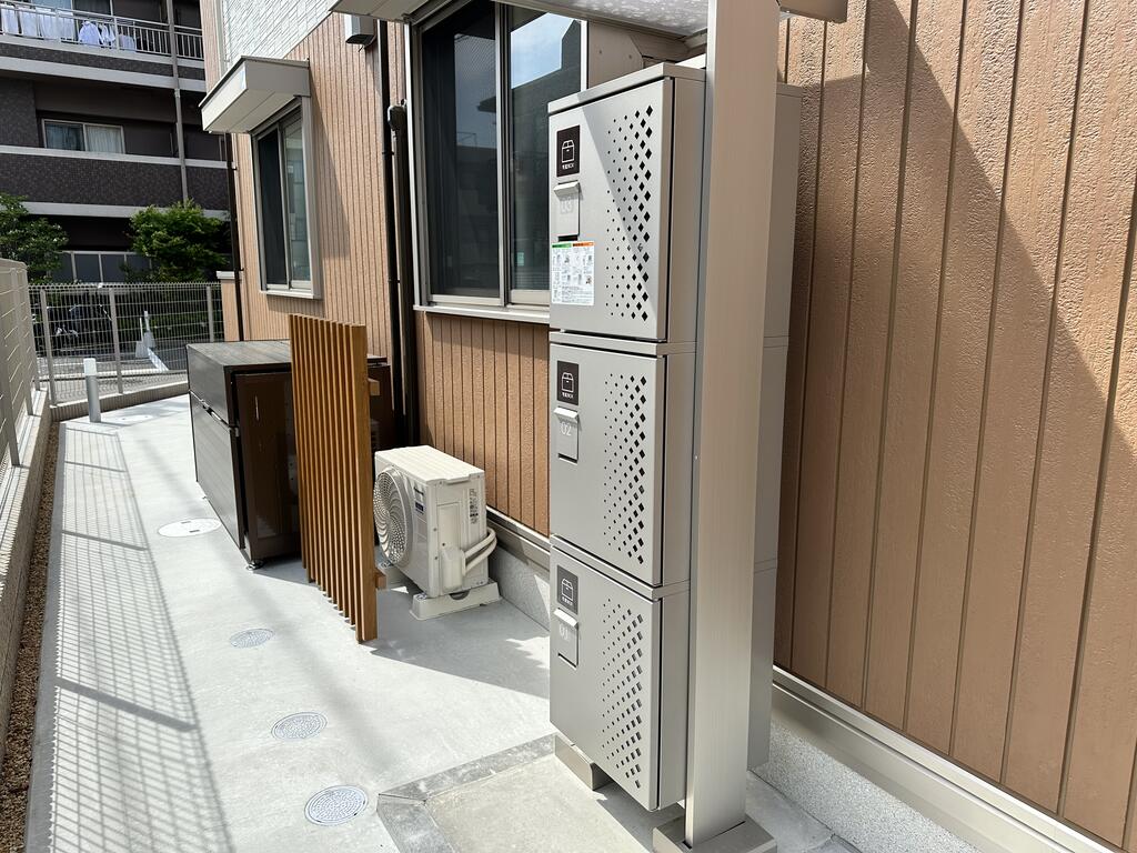 ロビー　宅配ＢＯＸ