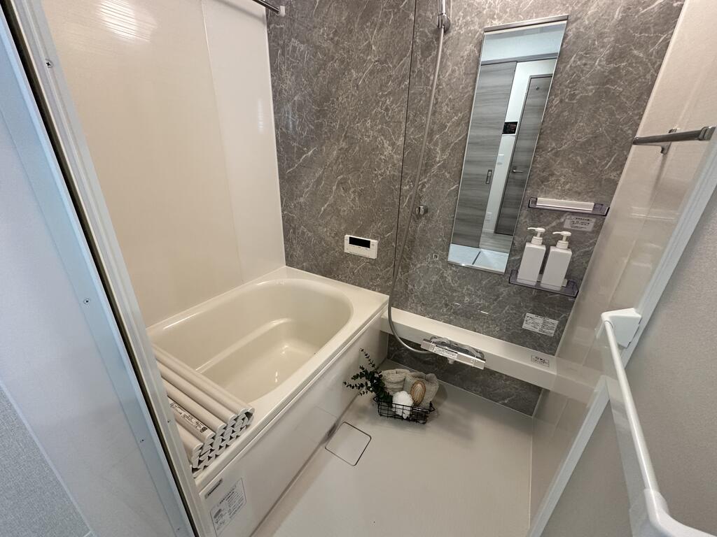 バス・シャワールーム　バス