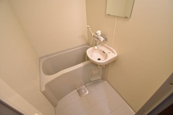 バス・シャワールーム　同物件別室