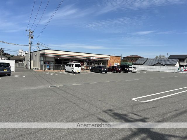 コンビニ　セブンイレブン（コンビニ）まで1023m