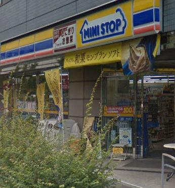 コンビニ　ミニストップ新川1丁目店（コンビニ）まで581m