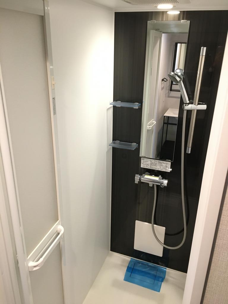 バス・シャワールーム