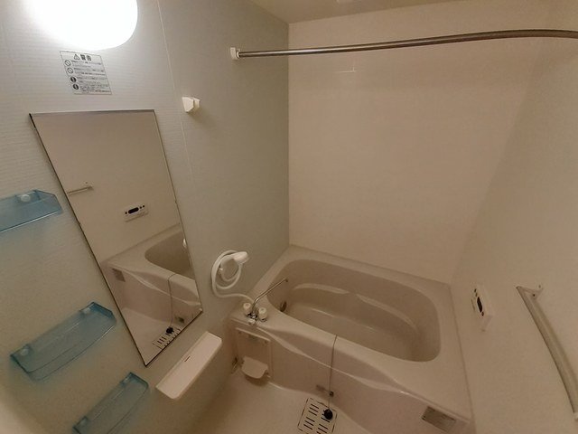 バス・シャワールーム　お風呂です