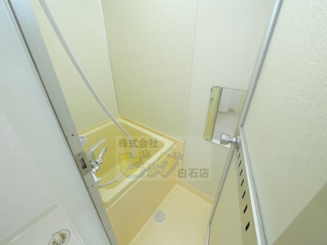 バス・シャワールーム　綺麗に清掃済みです♪