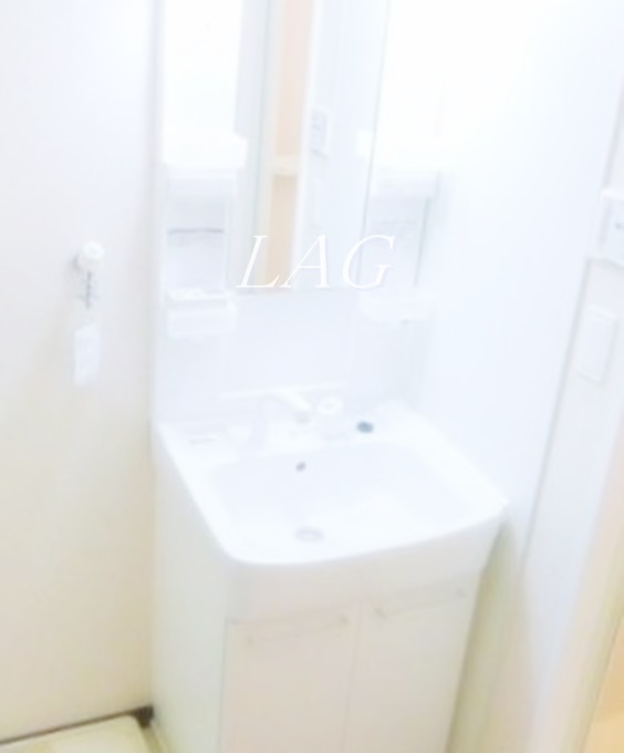 洗面設備　独立洗面台です。