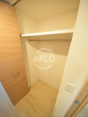 収納　プライムアーバン御堂筋本町　クローゼット