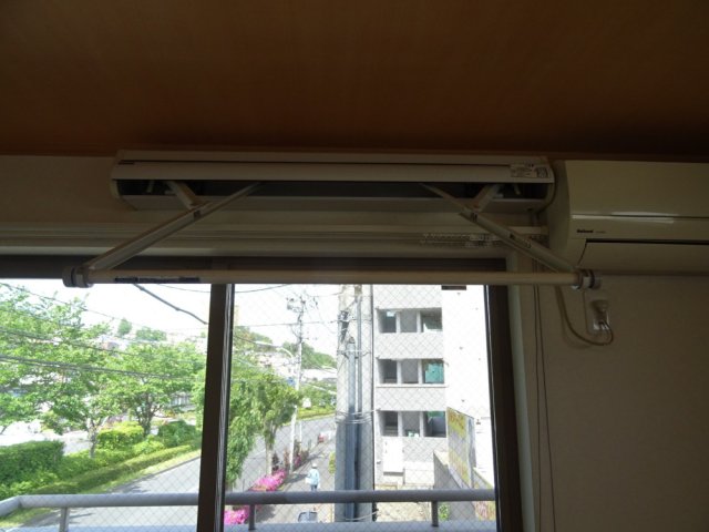 その他設備　室内物干し機付きで、収納も出来ます♪