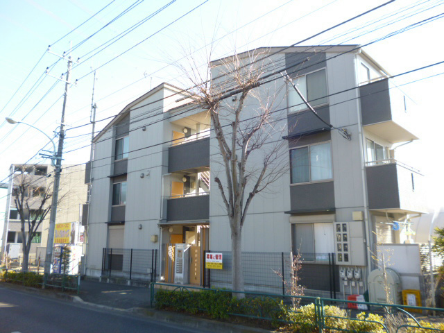 建物外観　インターネット無料です。敷金礼金無しで初期費用がお安めです♪