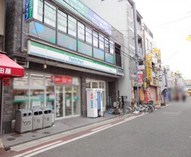 コンビニ　ファミリーマート近鉄長瀬駅前（コンビニ）まで160m