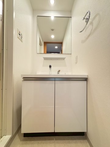 洗面設備　詳細は、RISUMO江坂本店までお問合せください♪