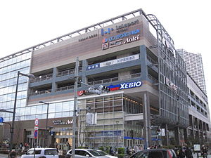 ショッピングセンター　アーバンドックららぽーと豊洲（ショッピングセンター）まで758m