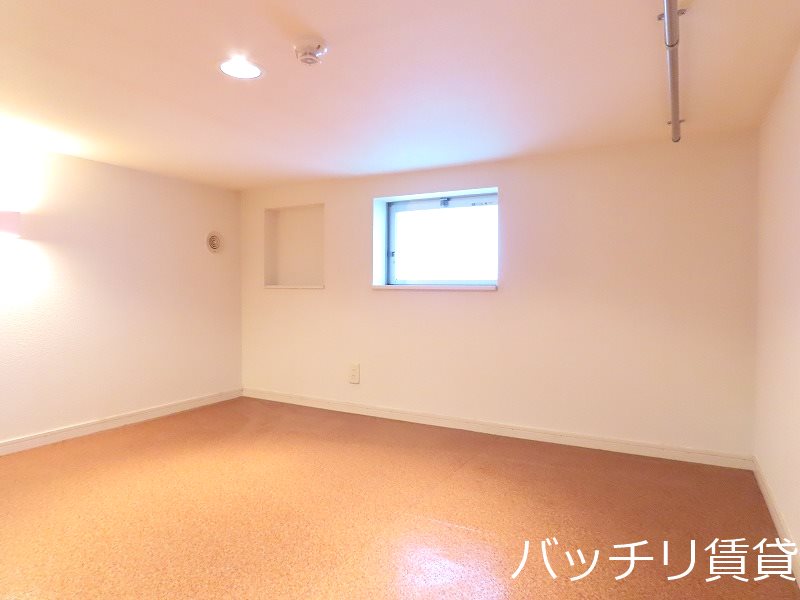その他部屋・スペース　画像は別号室タイプの為、現状を優先致します。