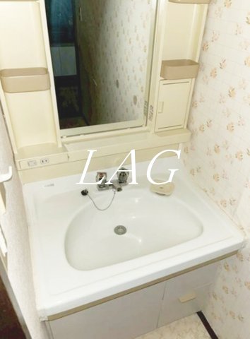 洗面設備　洗面台です。