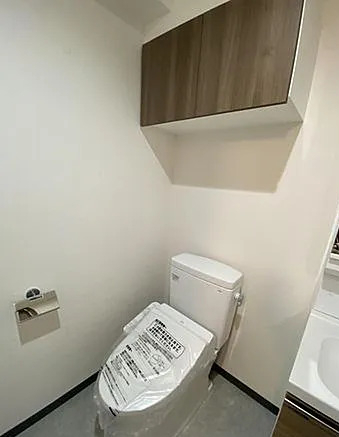 トイレ　※同タイプ参考写真