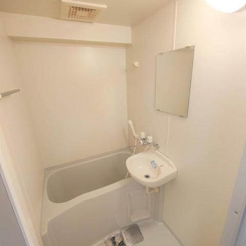 バス・シャワールーム　バス