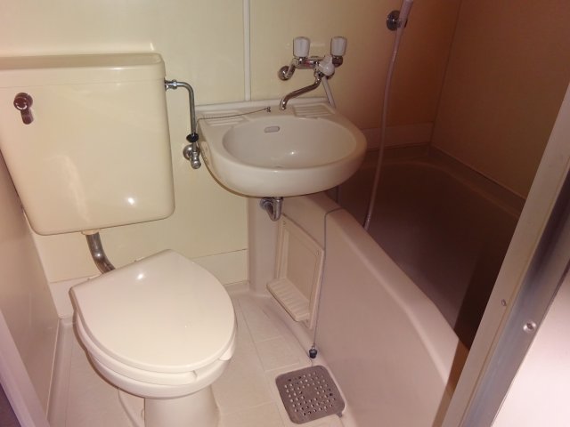 バス・シャワールーム　別部屋写真、サンプルになります