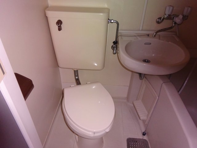 トイレ　別部屋写真、サンプルになります