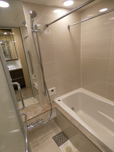 バス・シャワールーム　バス※別部屋参考写真