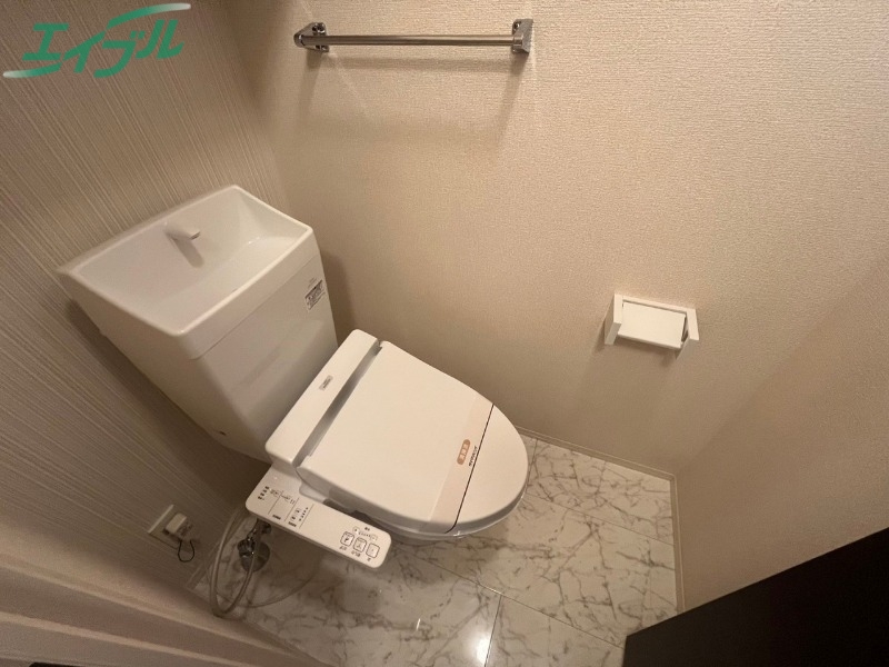 トイレ　同物件別室写真