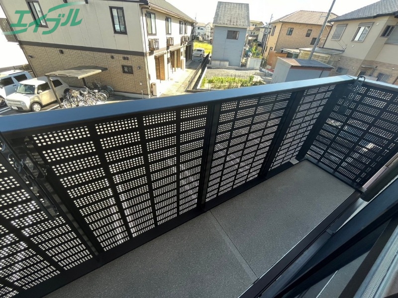 バルコニー　同物件別室写真