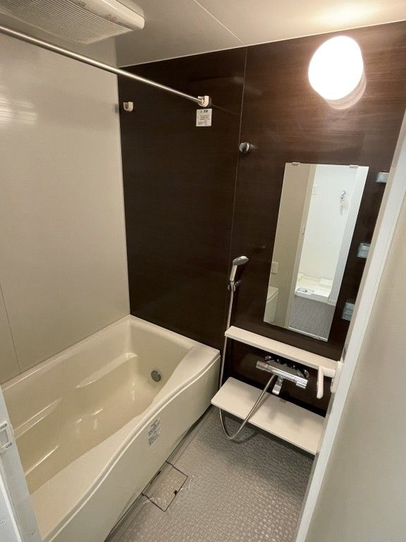 バス・シャワールーム