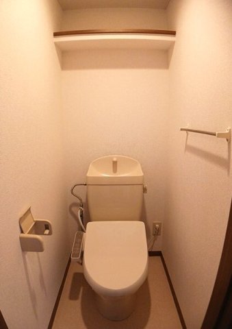 トイレ　清潔感のあるトイレです