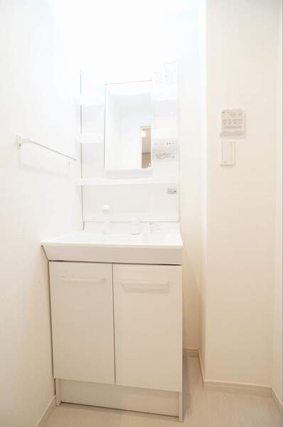 洗面設備　人気の独立洗面♪