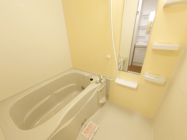 バス・シャワールーム　お風呂で日々の疲れを落としましょう