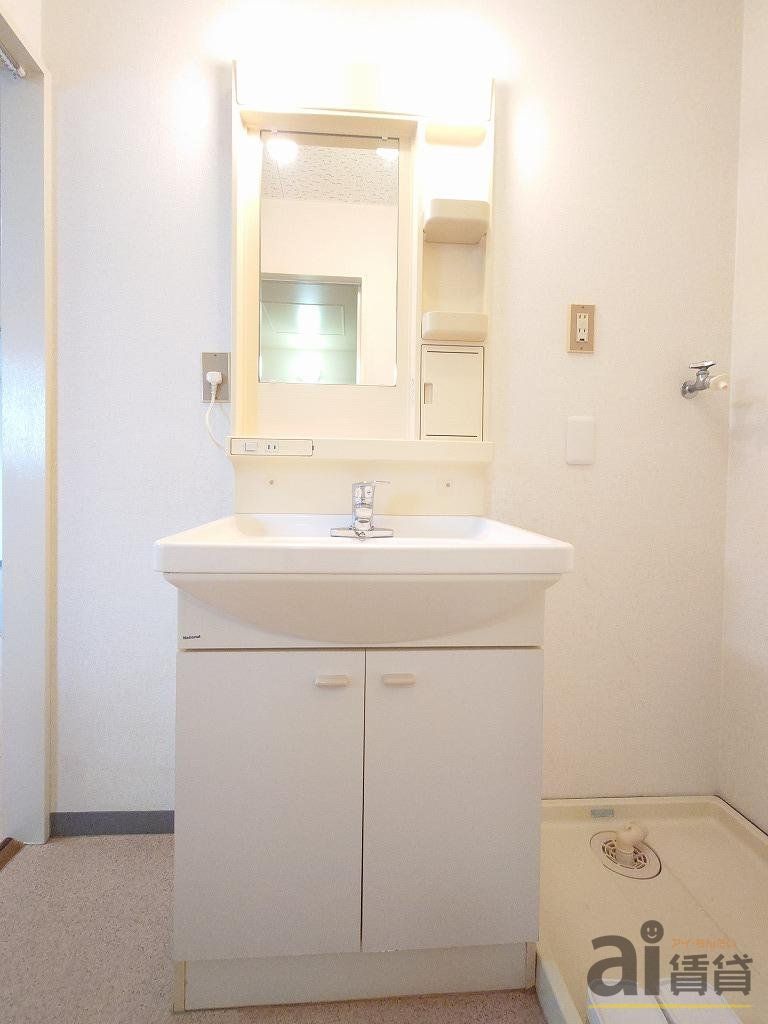 洗面設備　※同仕様写真です
