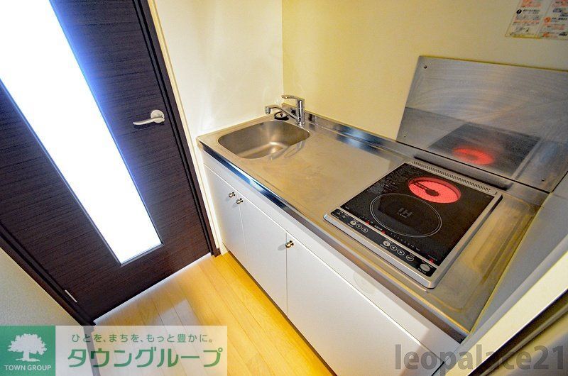 キッチン　設備・仕様は号室により異なる為、現況を優先致します。