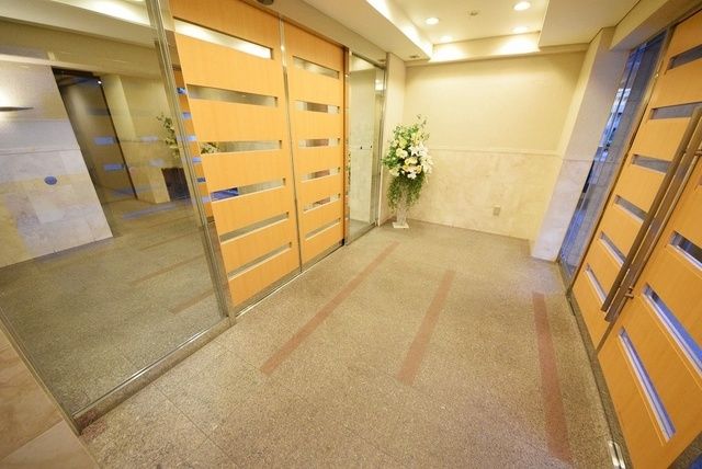 エントランス　部屋探しは株式会社　タウンハウジング　までお気軽にお問合せ…