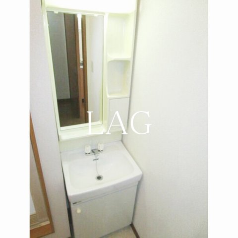 洗面設備　独立洗面台です。