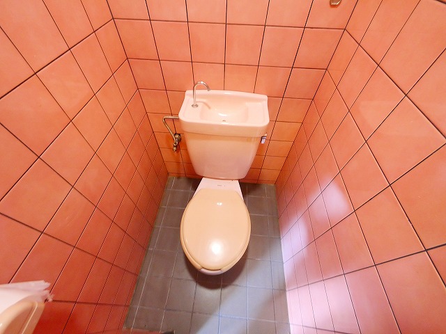 トイレ　落ち着いたトイレです