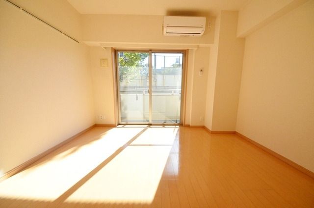 居室・リビング　★陽当り良好★