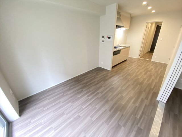 居室・リビング　南向きオール洋室の1LDK☆