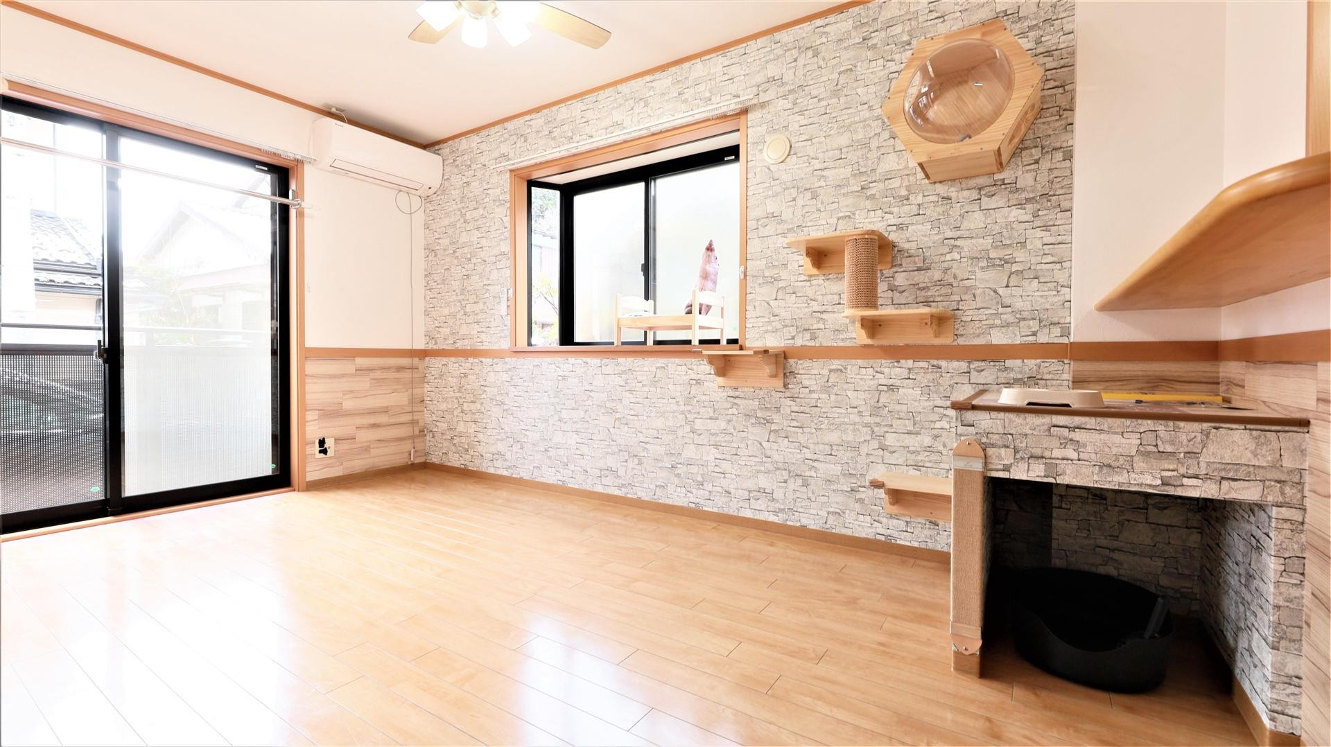 その他　ネコちゃんトイレスペースにナノイー設置
