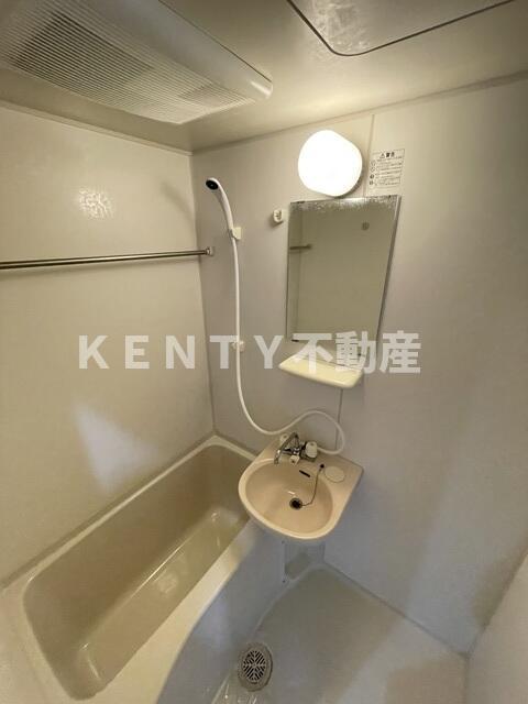 バス・シャワールーム　日々の疲れを癒すお風呂付です