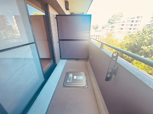 バルコニー　※同タイプの別部屋の写真です。