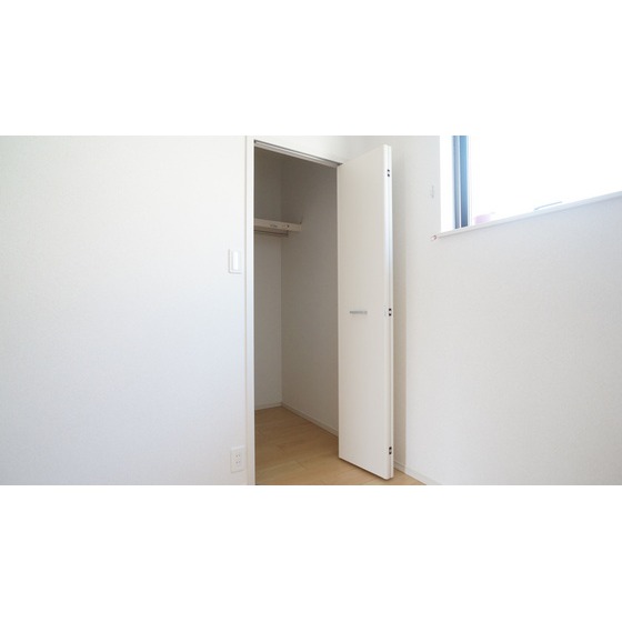 収納　ウォークインクローゼット