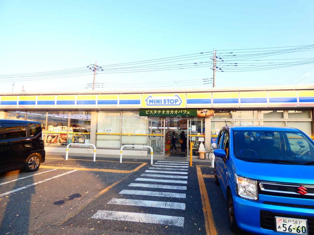 コンビニ　ミニストップ日本大学松戸歯学部売店（コンビニ）まで320m