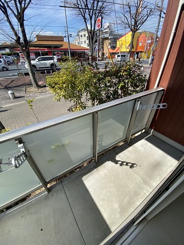 バルコニー　広々としたバルコニーです