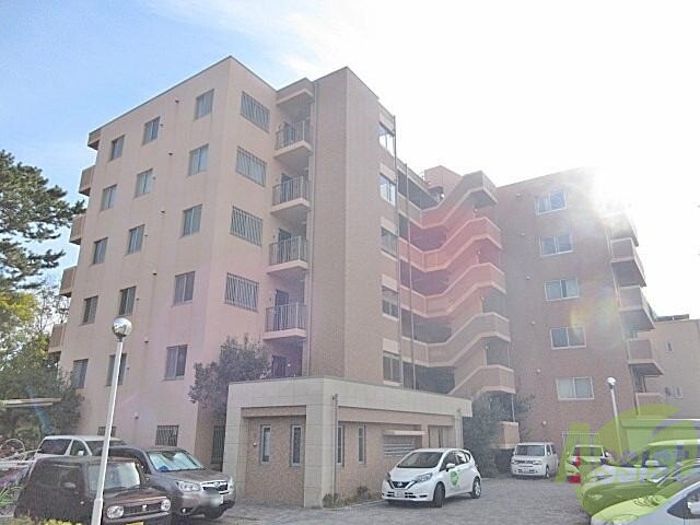 建物外観　豊中市稲津町「ラ・ファミリア豊中」