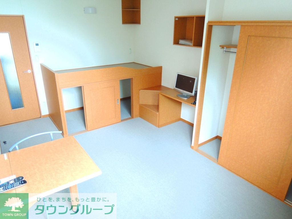 居室・リビング　家具・家電付きのお部屋です！